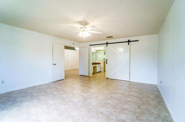 1142 SW Dalton Avenue, Port St Lucie, FL 34953