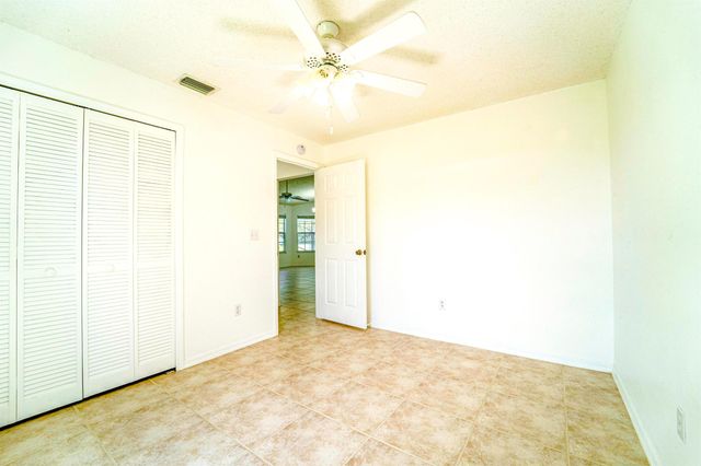 1142 SW Dalton Avenue, Port St Lucie, FL 34953