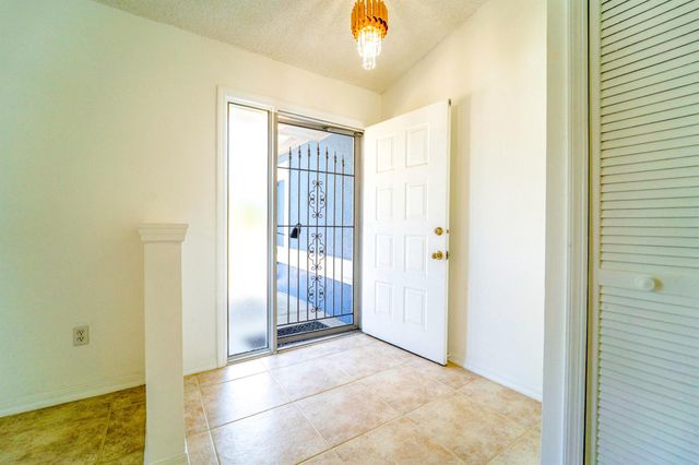 1142 SW Dalton Avenue, Port St Lucie, FL 34953