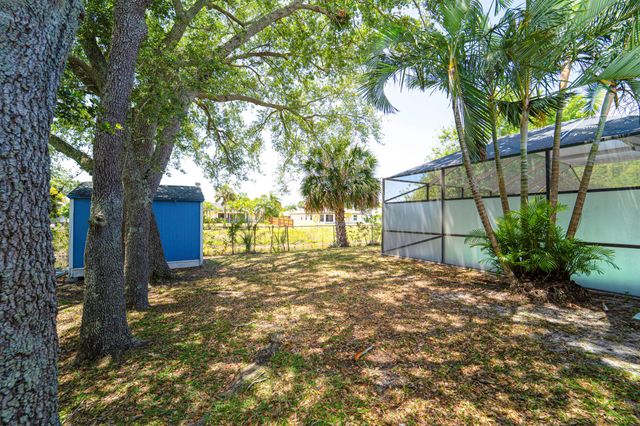 1142 SW Dalton Avenue, Port St Lucie, FL 34953