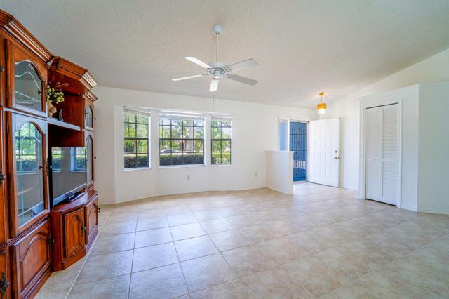 1142 SW Dalton Avenue, Port St Lucie, FL 34953