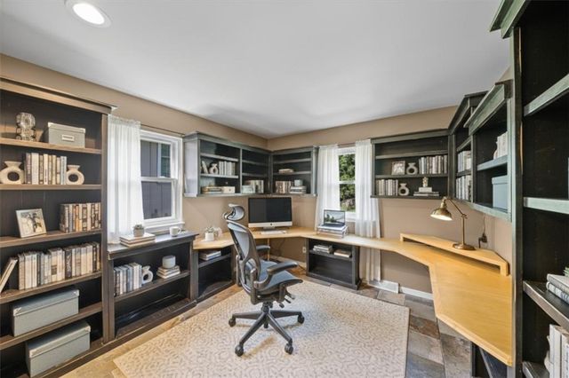 7808 Long Avenue, Lenexa, KS 66216