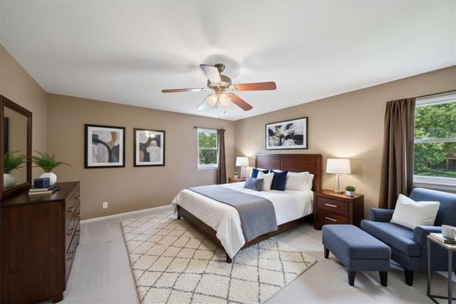 7808 Long Avenue, Lenexa, KS 66216