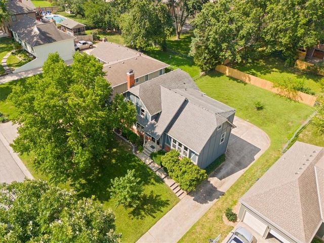 7808 Long Avenue, Lenexa, KS 66216