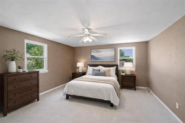 7808 Long Avenue, Lenexa, KS 66216