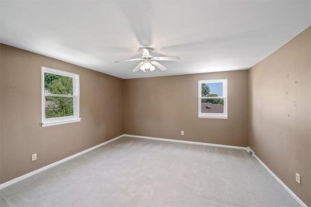 7808 Long Avenue, Lenexa, KS 66216