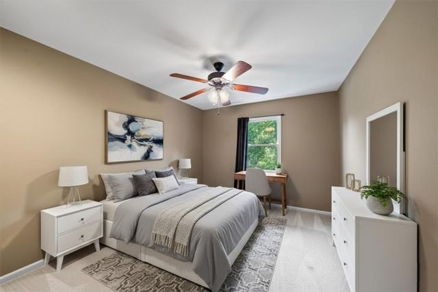 7808 Long Avenue, Lenexa, KS 66216