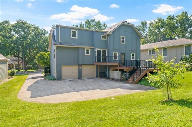 7808 Long Avenue, Lenexa, KS 66216
