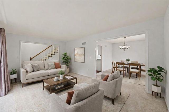 7808 Long Avenue, Lenexa, KS 66216