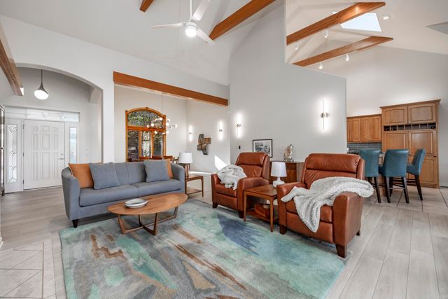 6 Galope Pl, Hot Springs Village, AR 71909