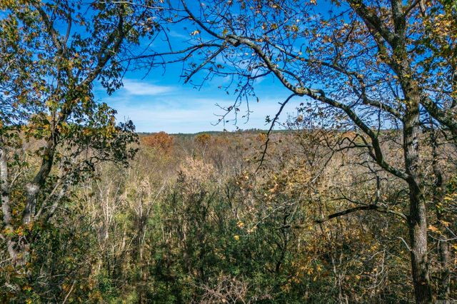 6 Galope Pl, Hot Springs Village, AR 71909