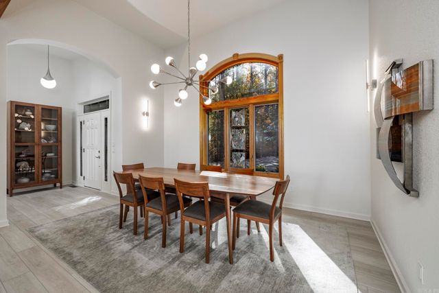 6 Galope Pl, Hot Springs Village, AR 71909