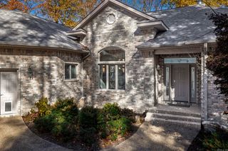 6 Galope Pl, Hot Springs Village, AR 71909