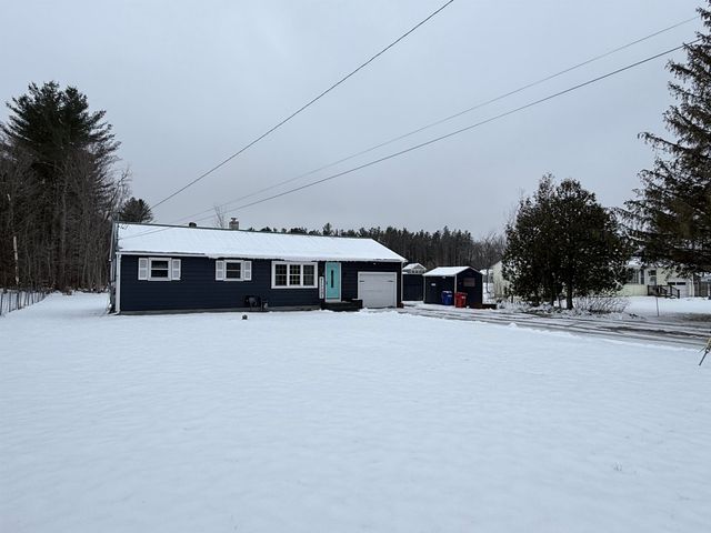 8 Johnson's Court, Milton, VT 05468