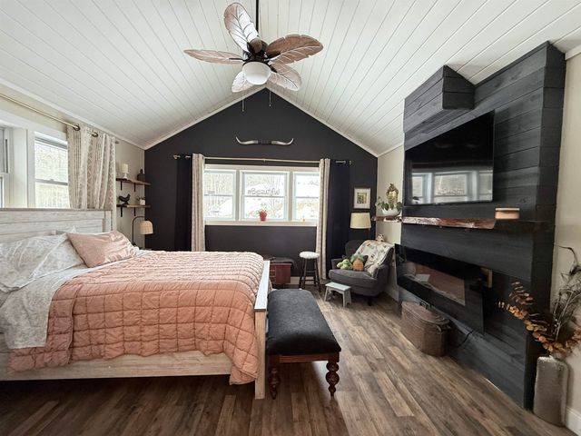 8 Johnson's Court, Milton, VT 05468
