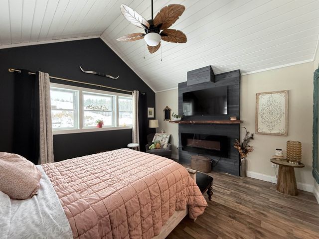 8 Johnson's Court, Milton, VT 05468