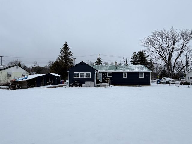 8 Johnson's Court, Milton, VT 05468