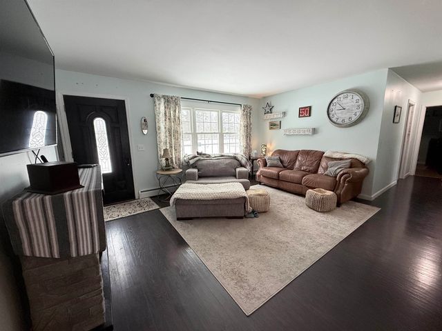 8 Johnson's Court, Milton, VT 05468