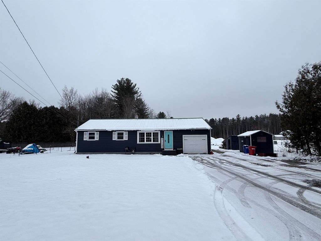 8 Johnson's Court, Milton, VT 05468