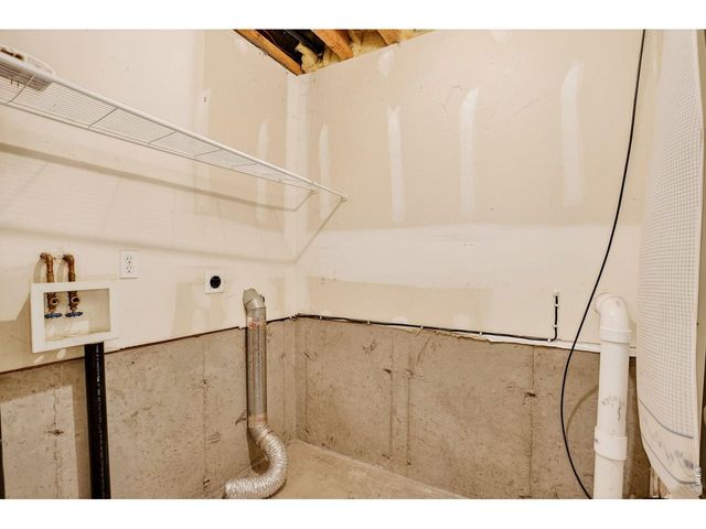 896 S Tyler Ave, Loveland, CO 80537