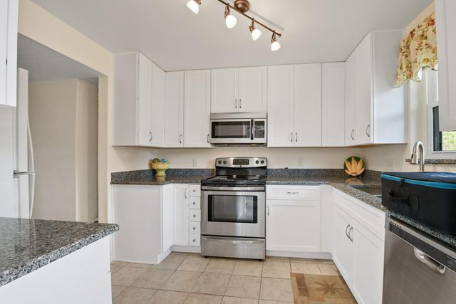 4300 BAYWOOD BOULEVARD B102, Mount Dora, FL 32757