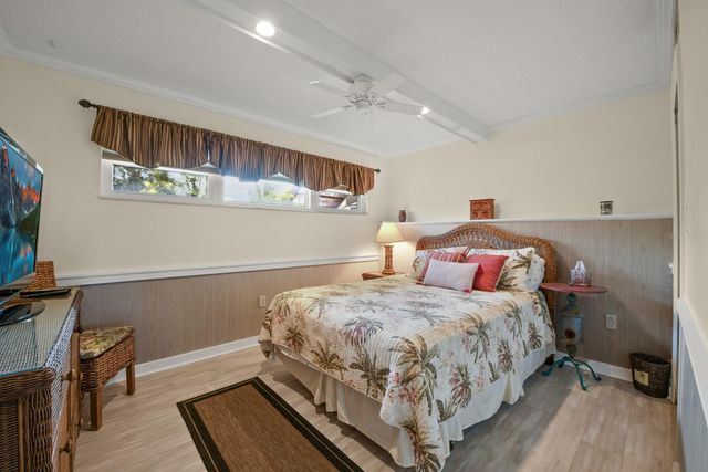 4300 BAYWOOD BOULEVARD B102, Mount Dora, FL 32757