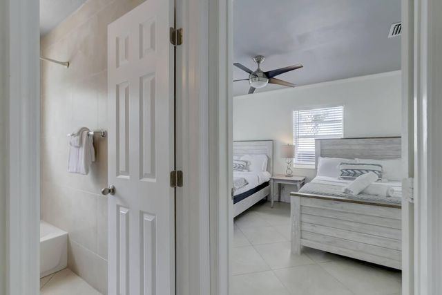2740 NE 30th Place 1-2, Fort Lauderdale, FL 33306