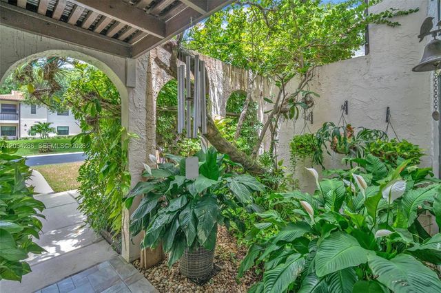 21698 Cypress Rd 44D, Boca Raton, FL 33433