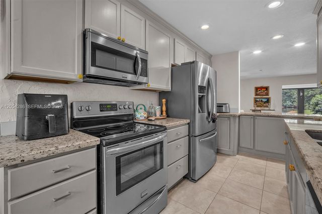 21698 Cypress Rd 44D, Boca Raton, FL 33433