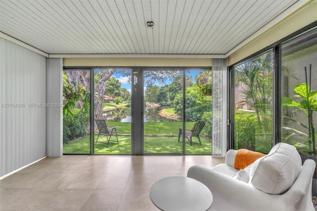 21698 Cypress Rd 44D, Boca Raton, FL 33433