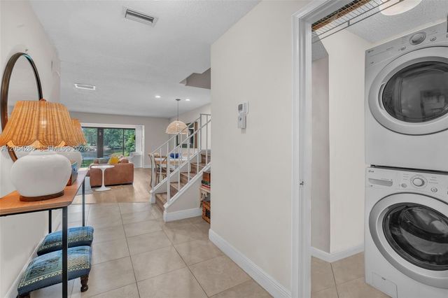 21698 Cypress Rd 44D, Boca Raton, FL 33433
