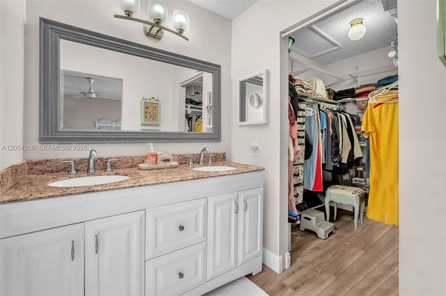 21698 Cypress Rd 44D, Boca Raton, FL 33433