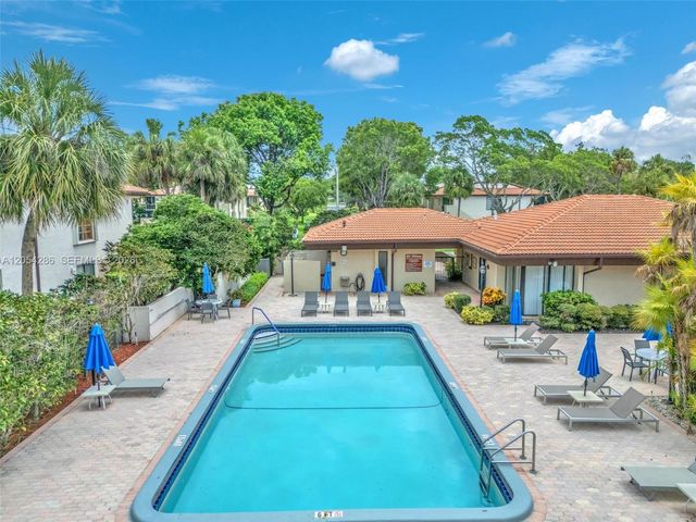 21698 Cypress Rd 44D, Boca Raton, FL 33433