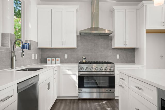 2111 Prather LN 1, Austin, TX 78704
