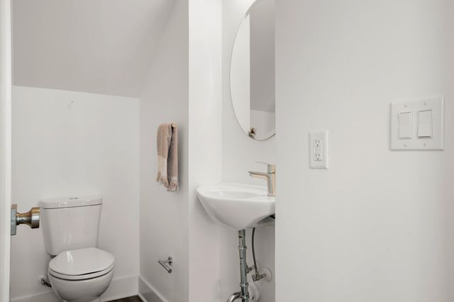 2111 Prather LN 1, Austin, TX 78704