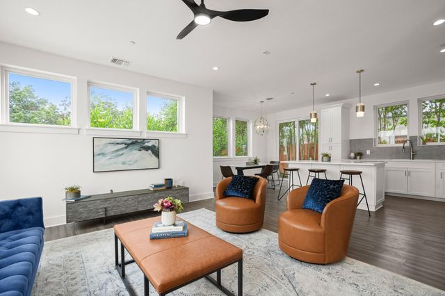 2111 Prather LN 1, Austin, TX 78704