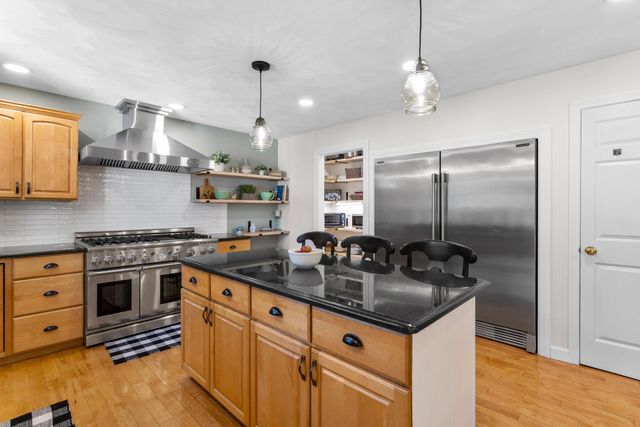 2 Hall Avenue, Salem, NH 03079