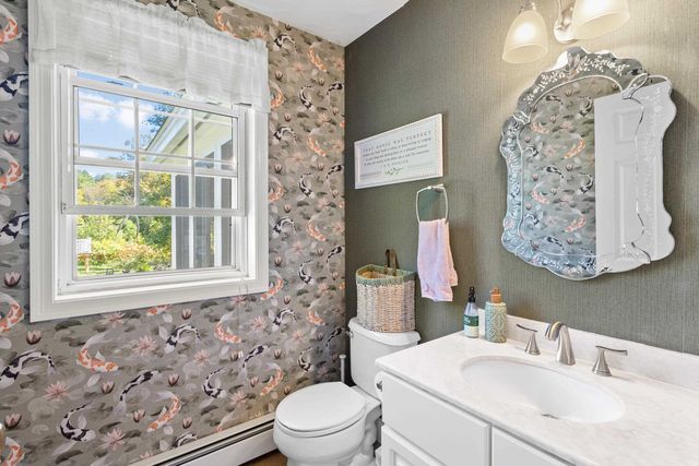 2 Hall Avenue, Salem, NH 03079