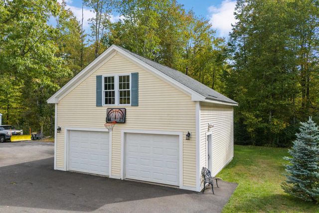 2 Hall Avenue, Salem, NH 03079