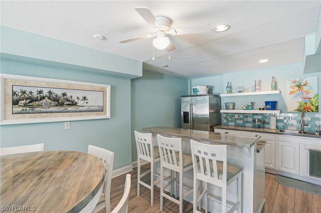 468 Capri CT, Marco Island, FL 34145