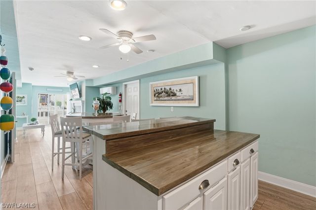 468 Capri CT, Marco Island, FL 34145