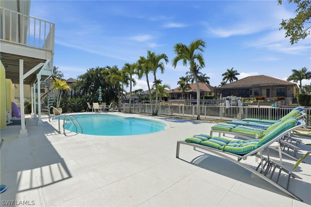 468 Capri CT, Marco Island, FL 34145