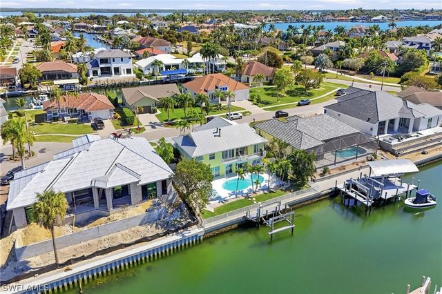 468 Capri CT, Marco Island, FL 34145