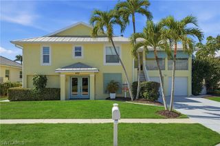 468 Capri CT, Marco Island, FL 34145
