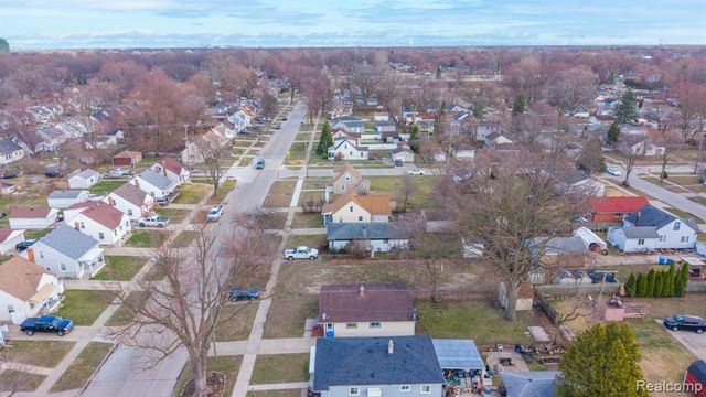 25659 Annapolis Street, Dearborn Heights, MI 48125