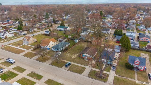 25659 Annapolis Street, Dearborn Heights, MI 48125
