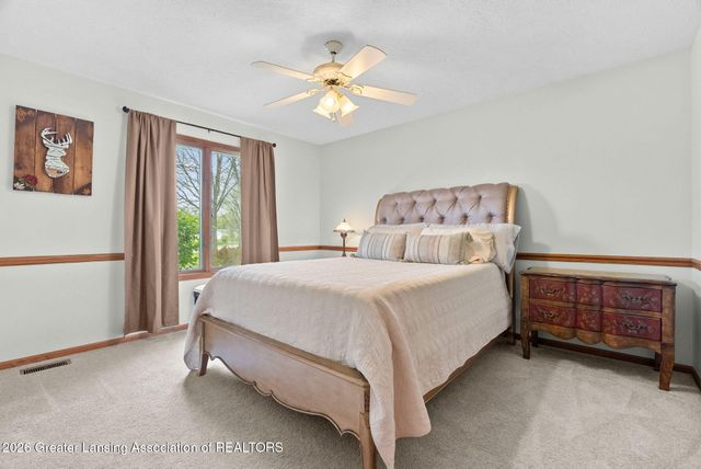5450 N Hartel Road, Potterville, MI 48876