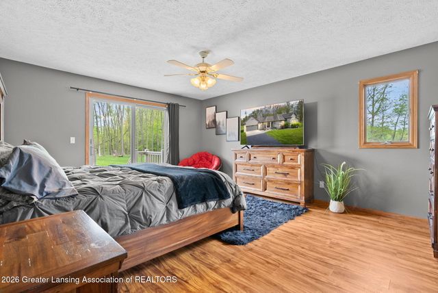 5450 N Hartel Road, Potterville, MI 48876