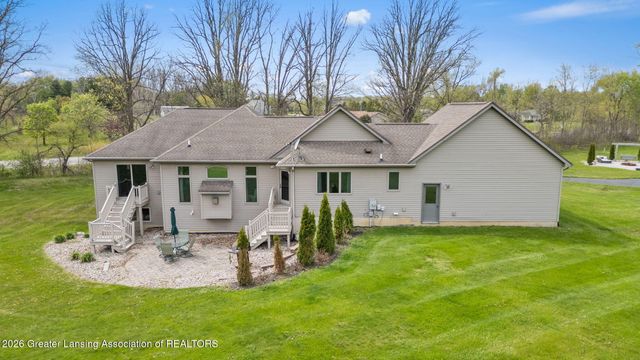 5450 N Hartel Road, Potterville, MI 48876