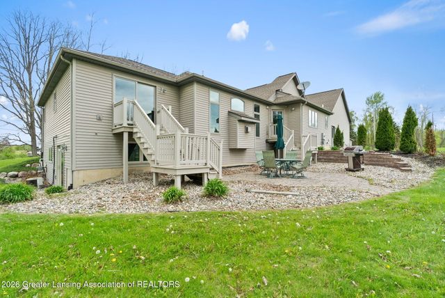 5450 N Hartel Road, Potterville, MI 48876